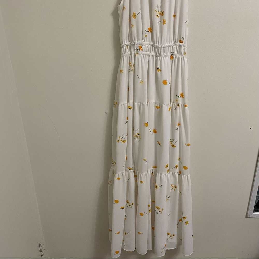 Floral Sleeveless White Dress - Picture 4 of 12